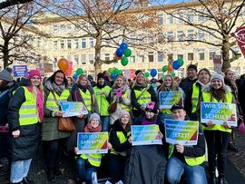 Demo Hannover: Zukunft der Tagesbildungsstätten sichern